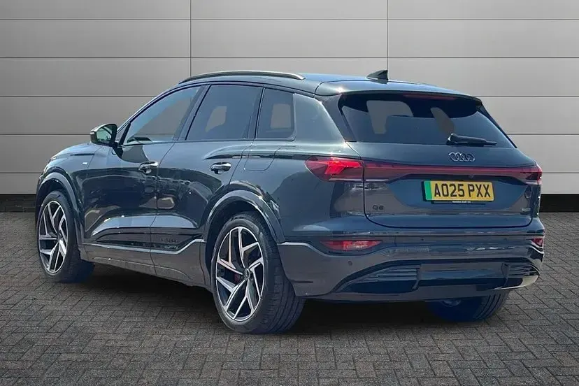 Used Audi Q6 e-tron Advanced 284 kW (387 HP) 2025 Grey SUV