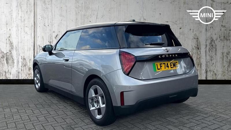 Used Mini Cooper Hatch 133 kW (181 HP) 2025 Silver Hatchback