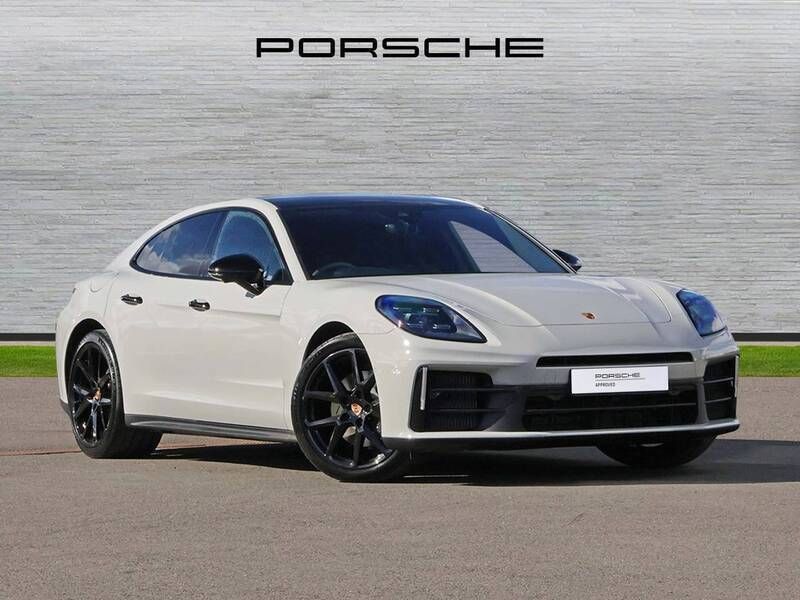 Crayon New 2025 Porsche Panamera 4 Sedan | £92,500 - Image 1/4