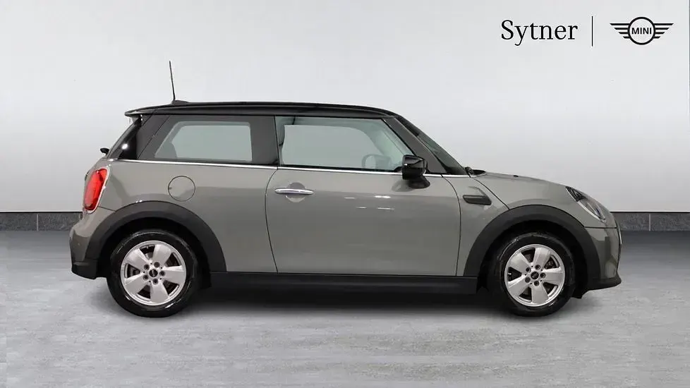 Used Mini Cooper Classic 134 HP (98 kW) 2022 Grey Hatchback
