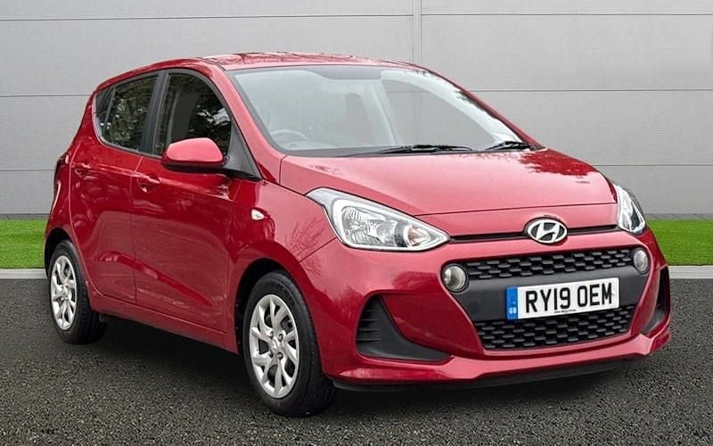 Used Hyundai i10 SE 67 HP (49 kW) 2019 Red Hatchback