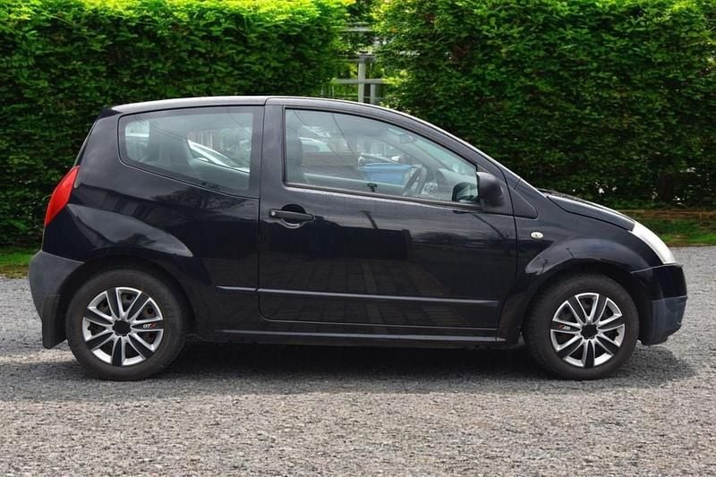 Used Citroën C2 61 HP (44 kW) 2008 Black Hatchback