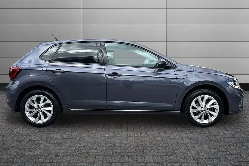 Used VW Polo Style 95 HP (69 kW) 2023 Smokey grey Hatchback