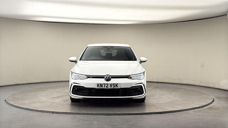 Used VW Golf VIII R-line 150 HP (110 kW) 2022 Pure white/pure white Hatchback