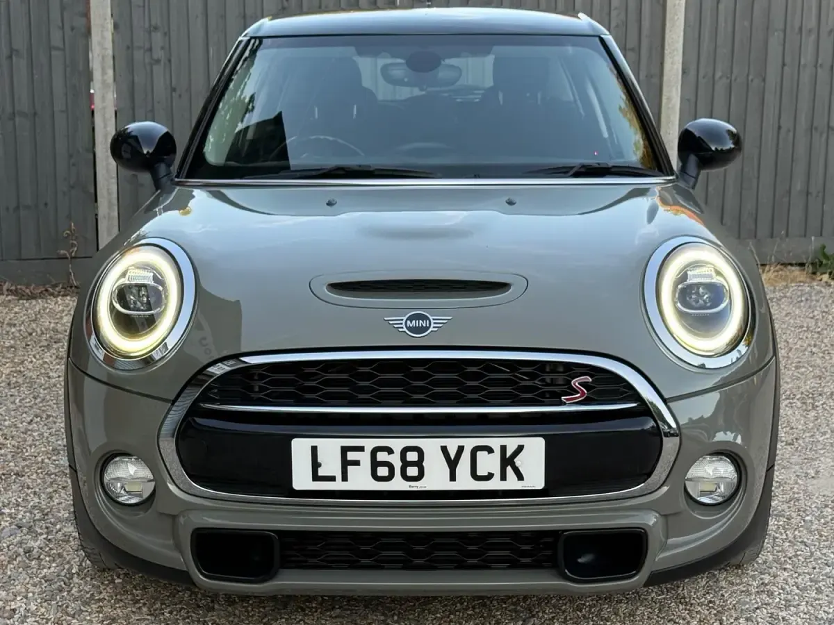 Used Mini Cooper S Hatch 192 HP (141 kW) 2018 Grey Hatchback