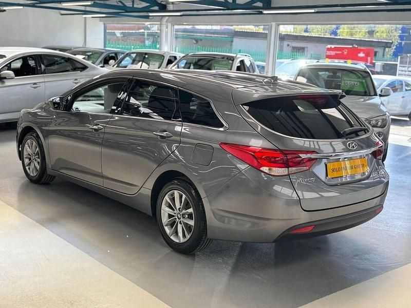 Used Hyundai i40 SE 141 HP (103 kW) 2015 Silver Estate