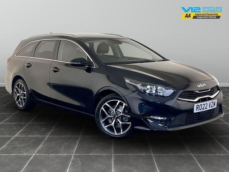 Black Used 2021 Kia Ceed Sportswagon Estate | £13,995 (Good price) - Image 1/2