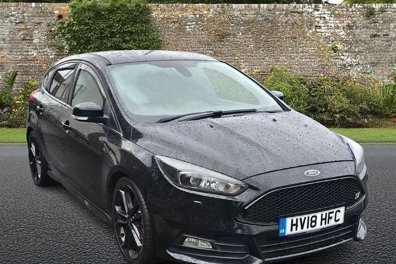 Used Ford Focus ST 185 HP (136 kW) 2018 Black Hatchback