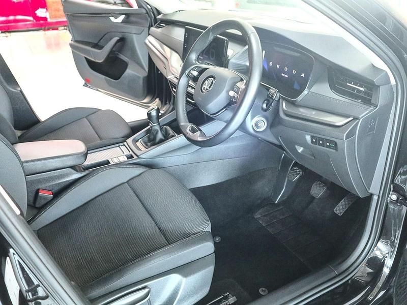 Used Skoda Octavia SE Technology 110 HP (80 kW) 2023 Black Estate