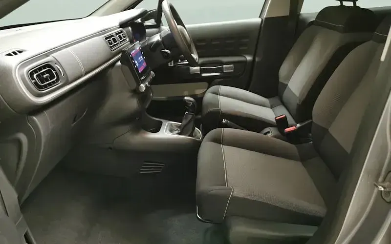 Usado Citroën C3 PureTech 83 HP (61 kW) 2023 Cinzento Citadino