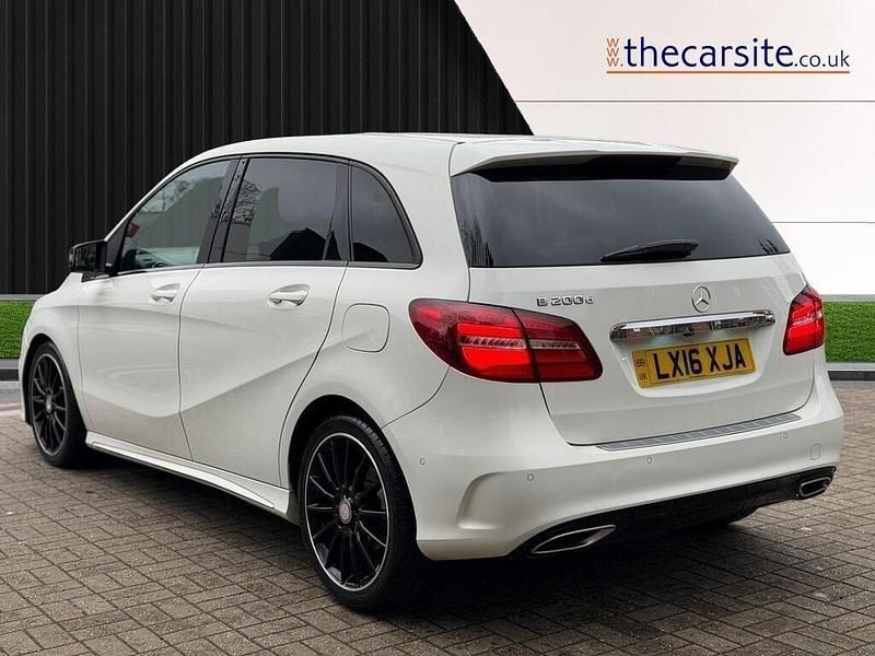 Used Mercedes B200 AMG Line Premium 2016 White MPV