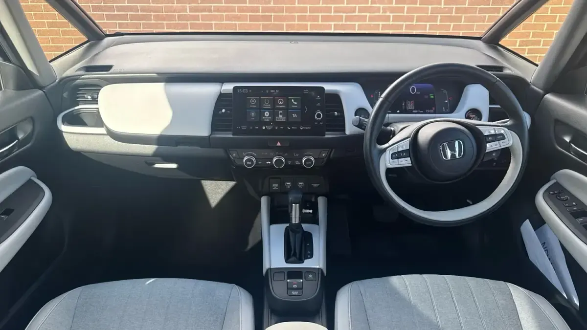 Używany Honda Jazz Hybrid 109 KM (80 kW) 2021 Niebieski Hatchback