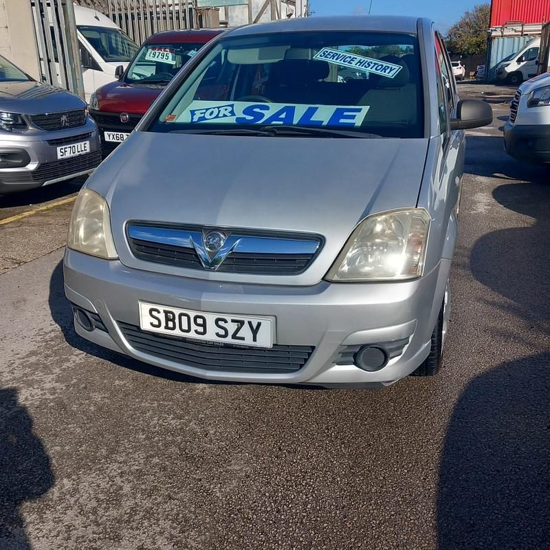 Silver Used 2009 Vauxhall Meriva MPV | £1,795 (Fair price) - Image 1/4