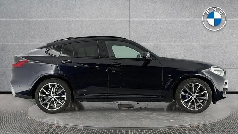Używany BMW X4 M Sport 282 KM (207 kW) 2021 Czarny SUV
