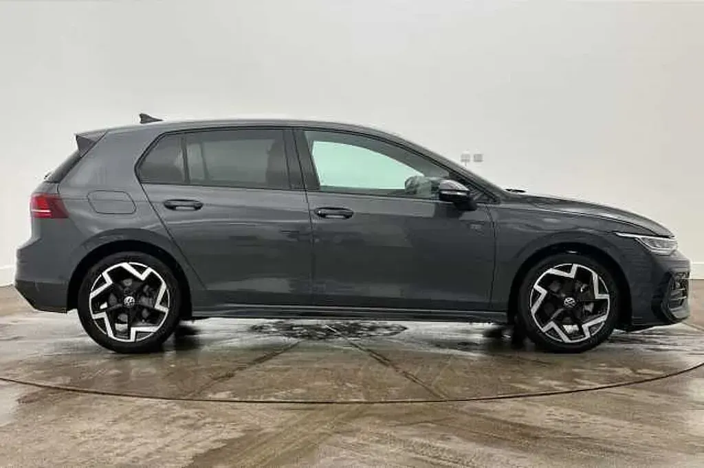 Used VW Golf VIII R-line 150 HP (110 kW) 2025 Grey Hatchback