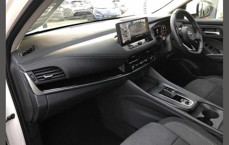 Used Nissan Qashqai N-Connecta 187 HP (137 kW) 2023 White SUV