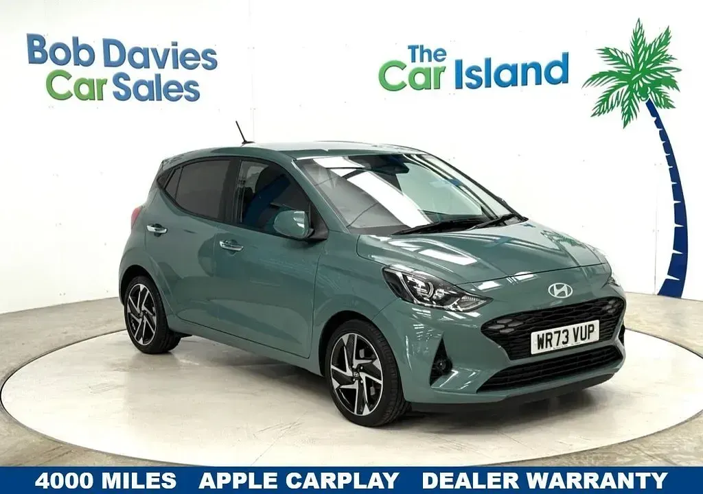 Used Hyundai i10 Premium 84 HP (61 kW) 2023 Hatchback