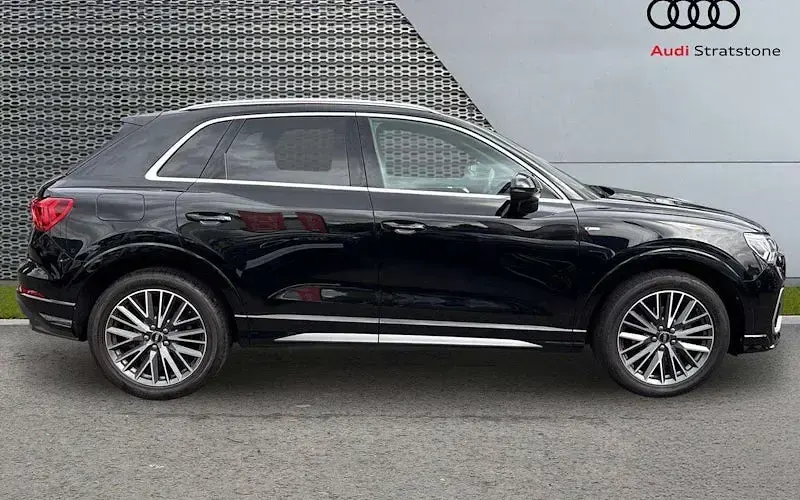 Used Audi Q3 S-Line 150 HP (110 kW) 2022 Black SUV