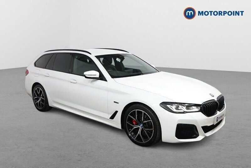 White Used 2022 BMW 530e M Sport Estate | £27,199 (Super price) - Image 1/4