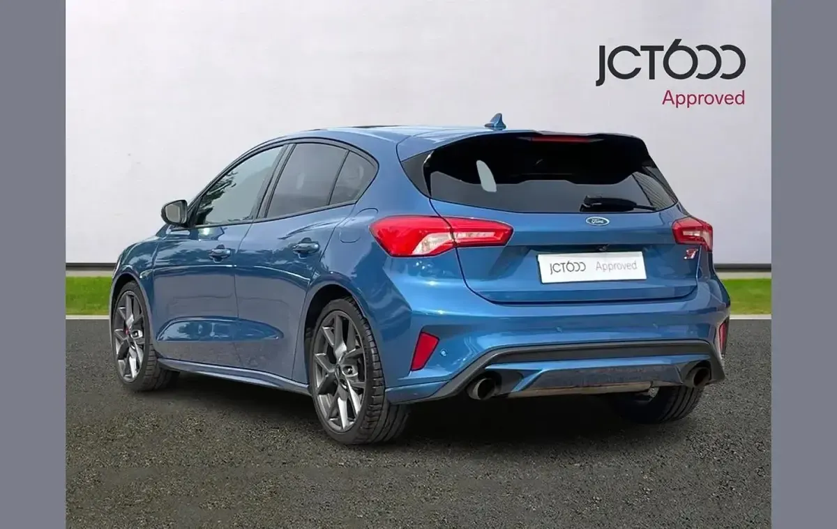 Used Ford Focus ST 280 HP (205 kW) 2020 Blue Hatchback