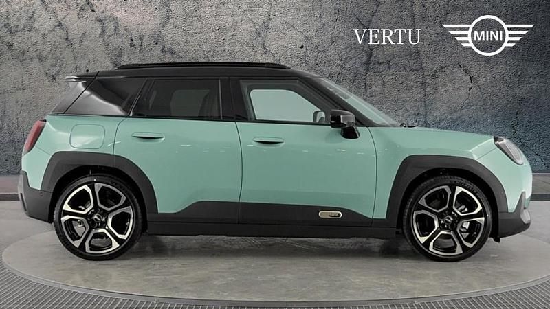 New Mini Aceman Exclusive 135 kW (184 HP) 2025 Green SUV