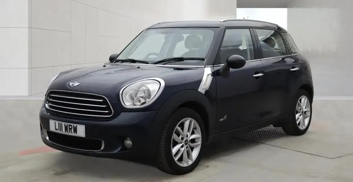 Used Mini Cooper D 2011 Blue Hatchback