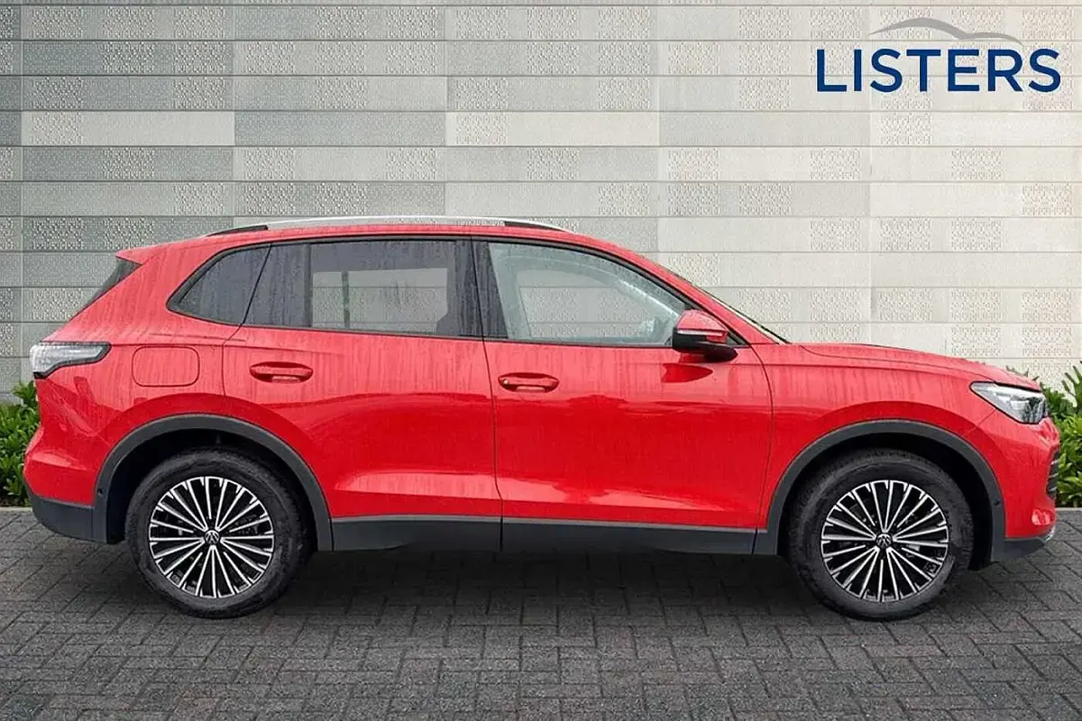 Used VW Tiguan Match 2025 Red SUV