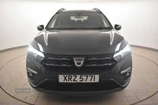 Used Dacia Jogger Extreme 109 HP (80 kW) 2022 Grey MPV