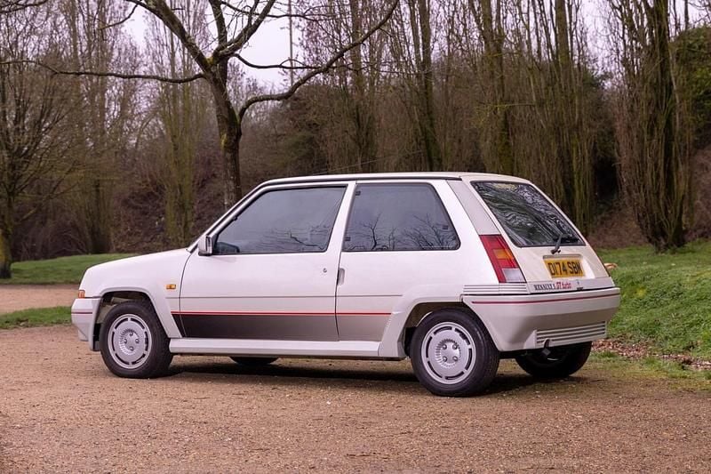 Used Renault R5 GT 1987 White Hatchback