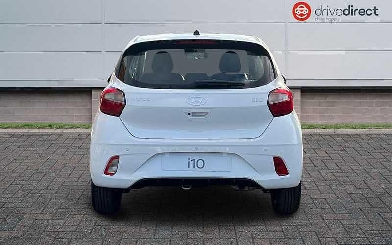 New Hyundai i10 Advanced 79 HP (58 kW) 2025 Special solid paint  atlas white Hatchback