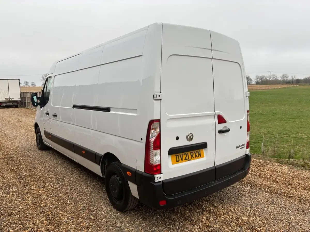 Used Vauxhall Movano Edition 2021 White