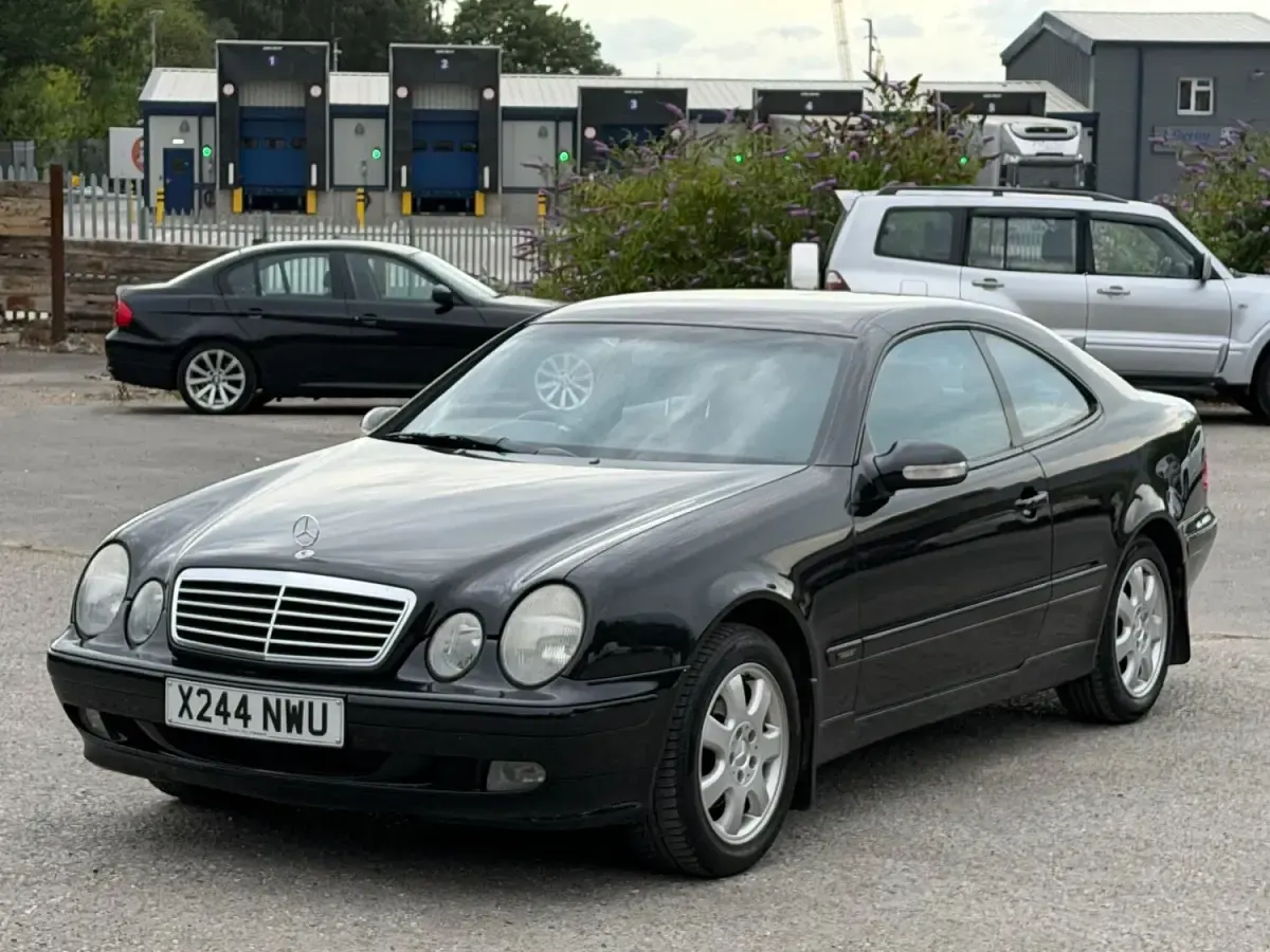 Used Mercedes CLK230 Avantgarde 2000 Black Coupe