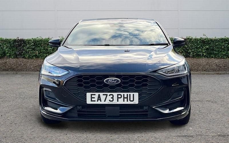Used Ford Focus ST-Line 125 HP (91 kW) 2023 Black Hatchback