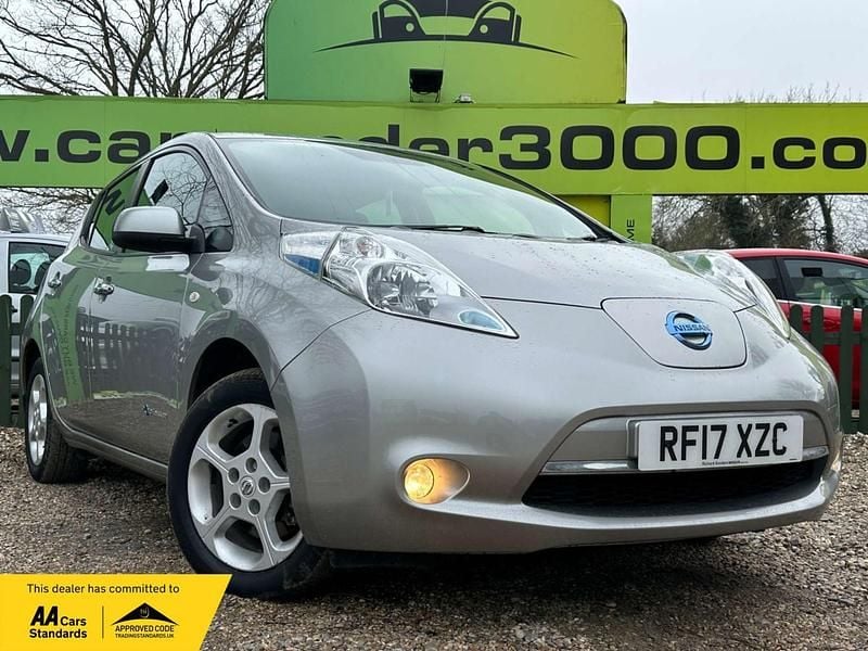 Used Nissan Leaf Acenta 80 kW (109 HP) 2017 Silver Hatchback