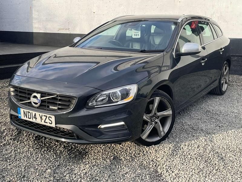 Used Volvo V60 R-Design 115 HP (84 kW) 2014 Grey Estate