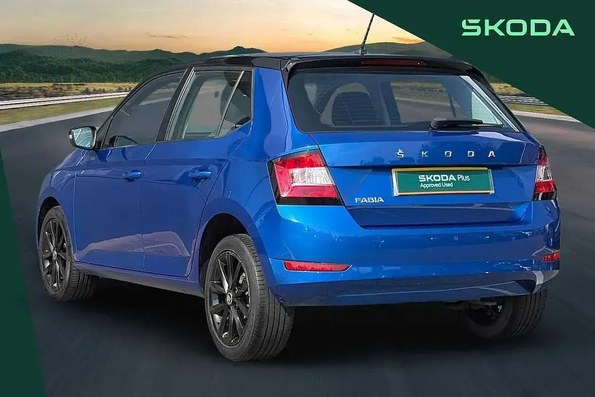 Used Skoda Fabia Colour Edition 94 HP (69 kW) 2020 Blue Hatchback
