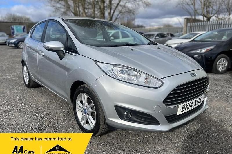 Used Ford Fiesta Zetec 2014 Silver Hatchback