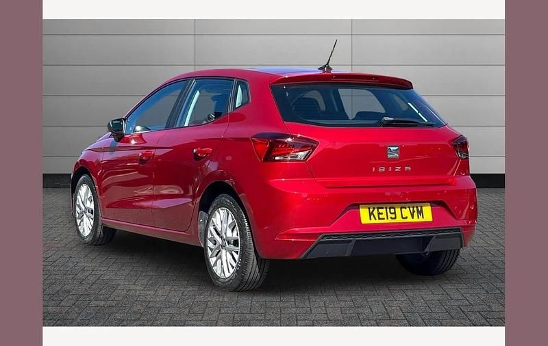Begagnad Seat Ibiza SE Technology 80 HK (58 kW) 2019 Röd Halvkombi