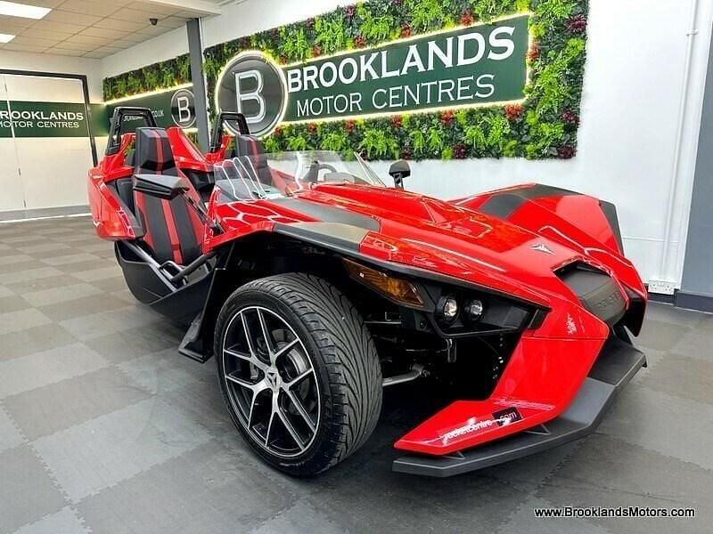 New Polaris Slingshot 2025 Red/black Cabriolet