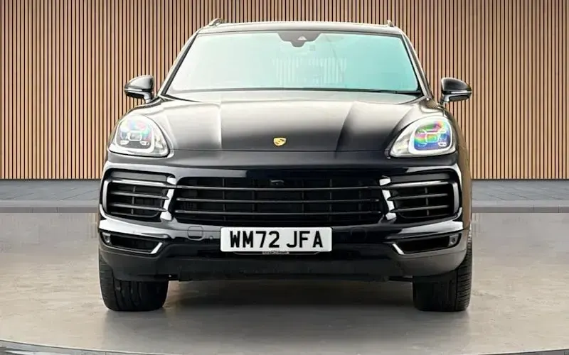 Used Porsche Cayenne Platinum Edition 462 HP (339 kW) 2022 Blue SUV