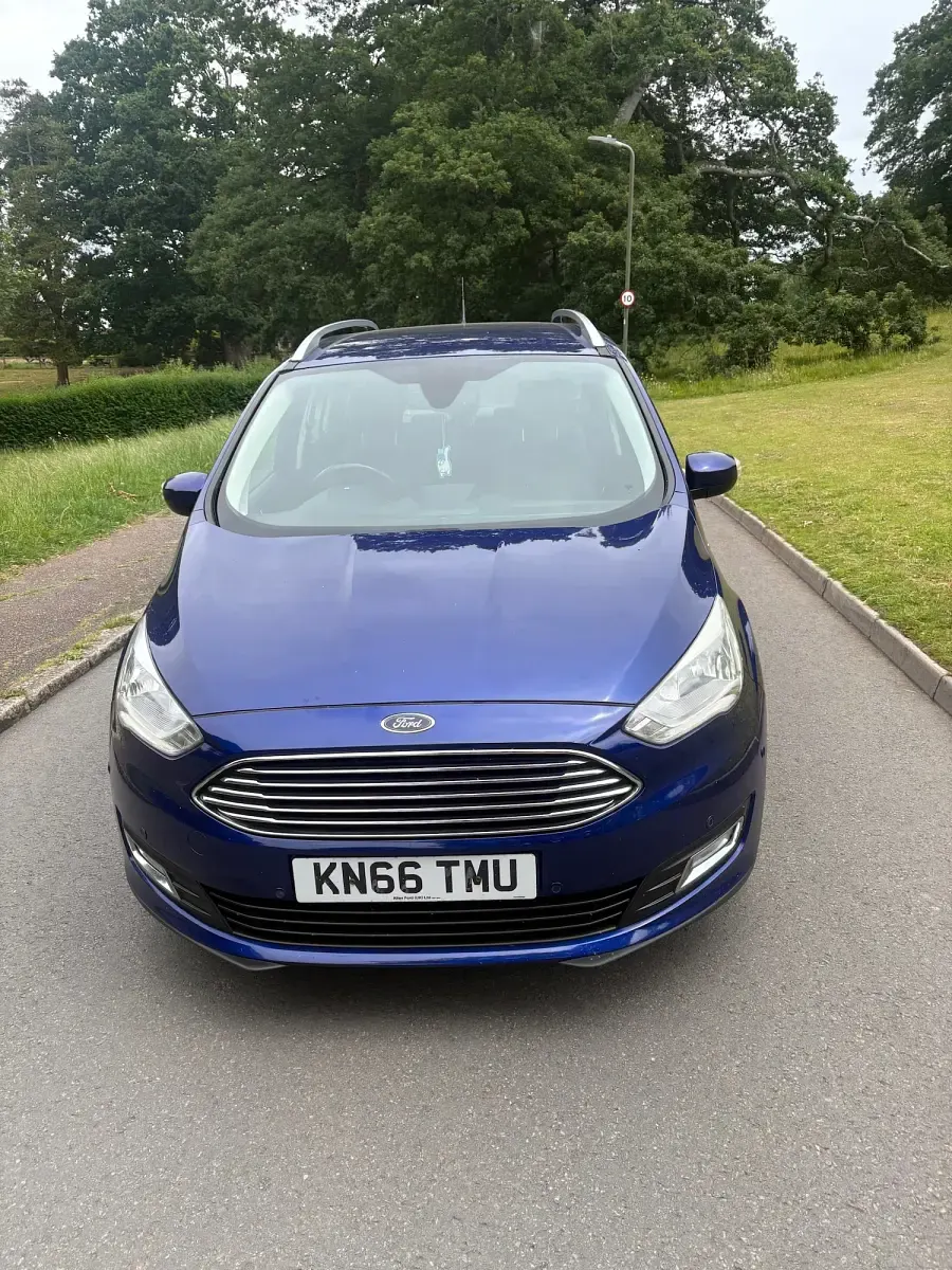 Used Ford Grand C-Max Titanium 2016 Blue MPV