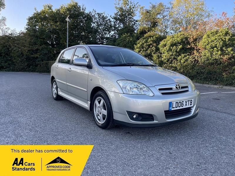 Silver Used 2006 Toyota Corolla T3 Hatchback | £3,990 (Good price) - Image 1/4