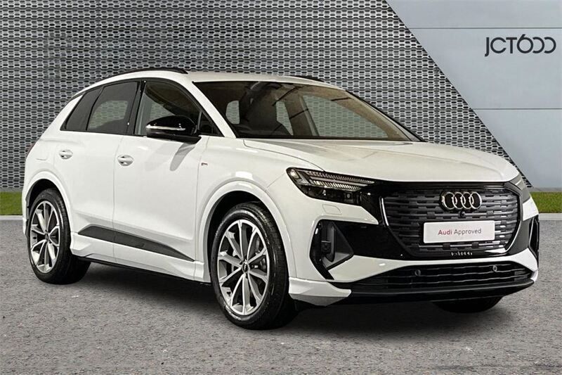 White Used 2024 Audi Q4 e-tron Comfort SUV | £38,000 - Image 1/4
