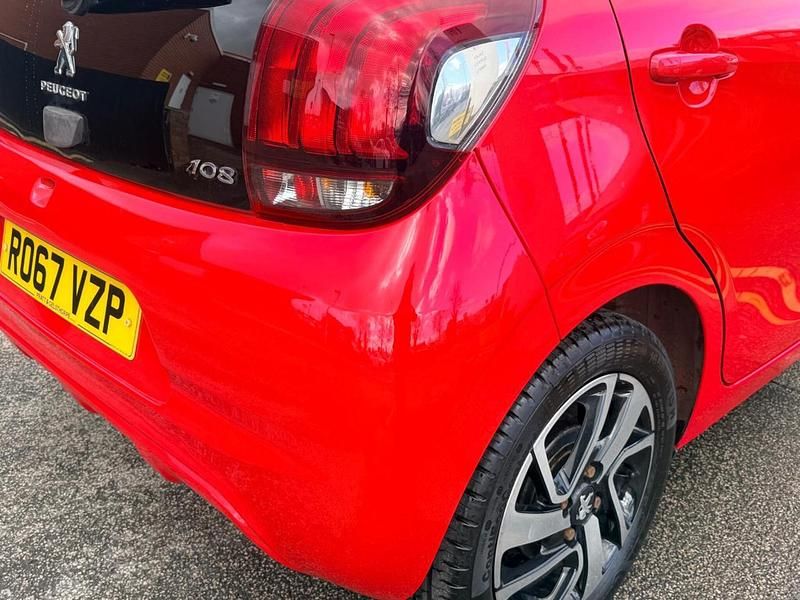 Used Peugeot 108 Allure 67 HP (49 kW) 2017 Red Hatchback