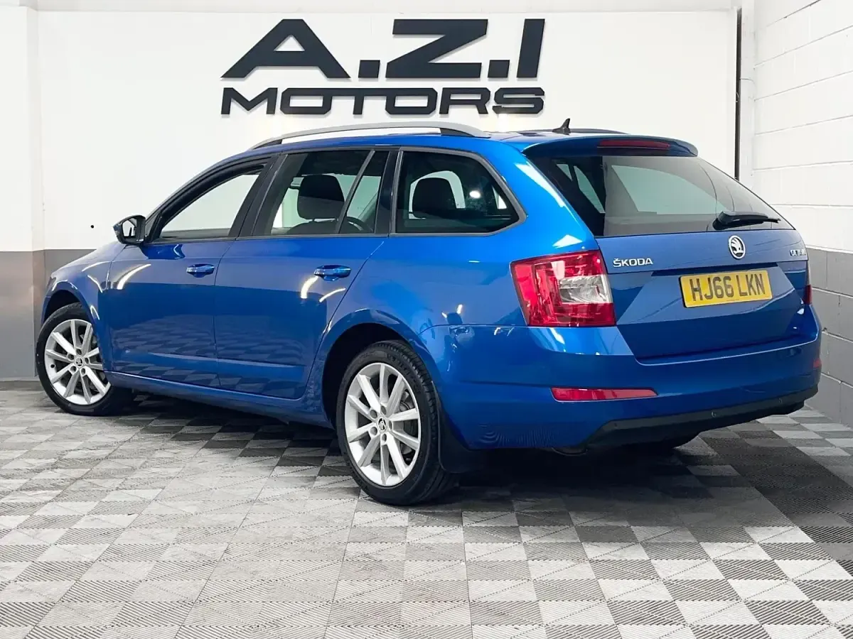 Used Skoda Octavia SE L 2016 Blue Estate