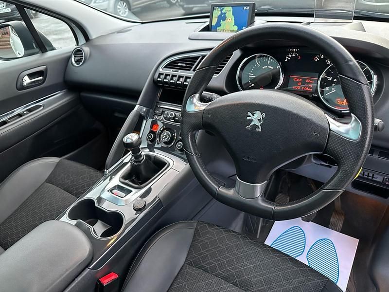 Used Peugeot 3008 Allure 2015 White Estate