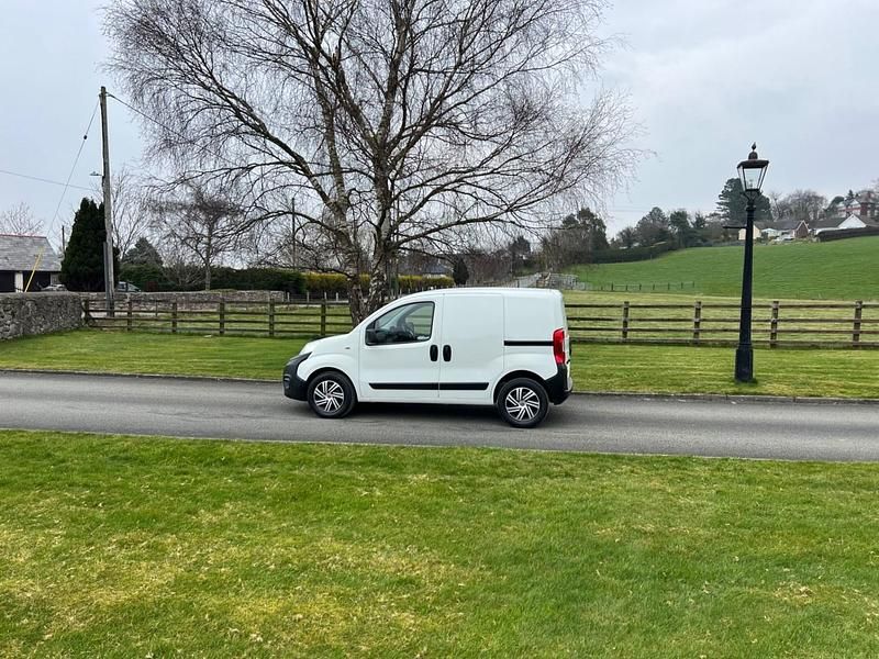 Used Fiat Fiorino 80 HP (58 kW) 2022 White MPV
