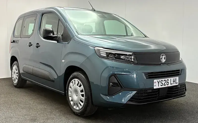 Używany Vauxhall Combo Design Edition 101 KM (74 kW) 2026 Minivan