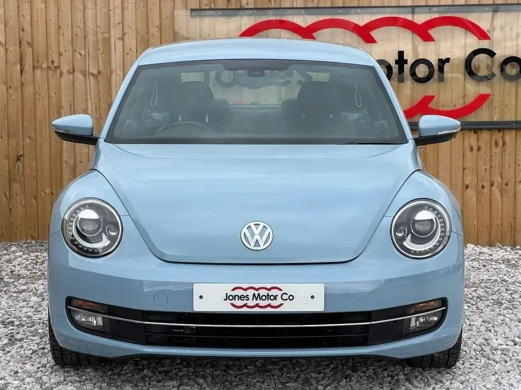 Used VW Beetle Design 105 HP (77 kW) 2012 Blue Hatchback
