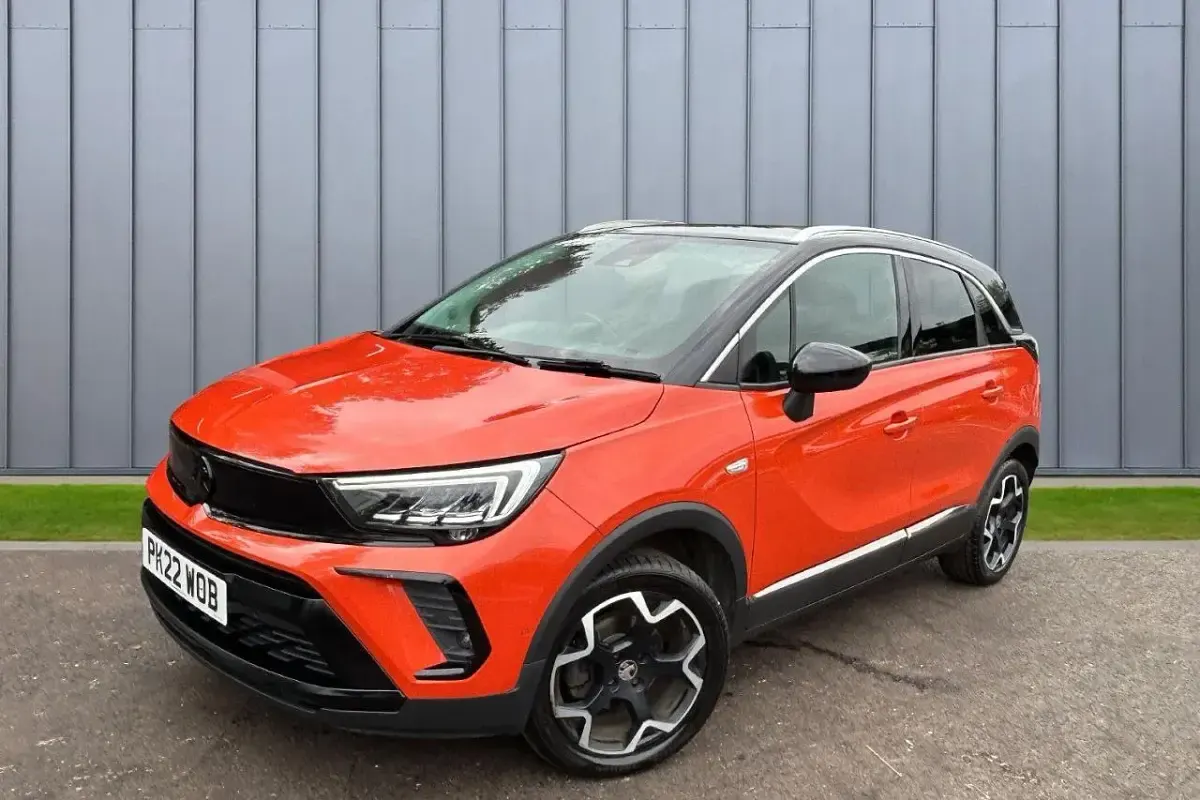 Second-hand Vauxhall Crossland Ultimate 128 CP (94 kW) 2022 Portocaliu SUV